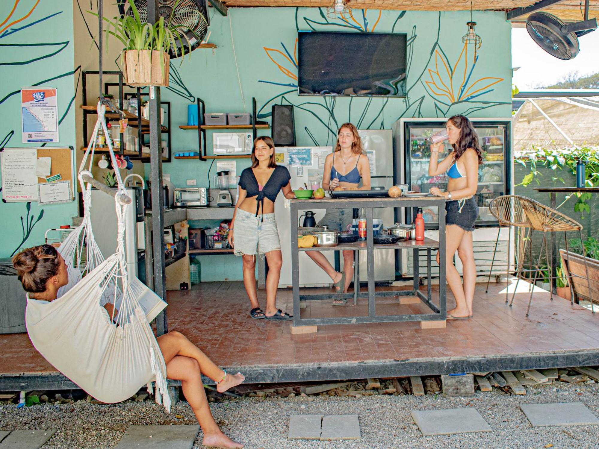 Отель Habitat Surf Glamp Playa Santa Teresa  Экстерьер фото